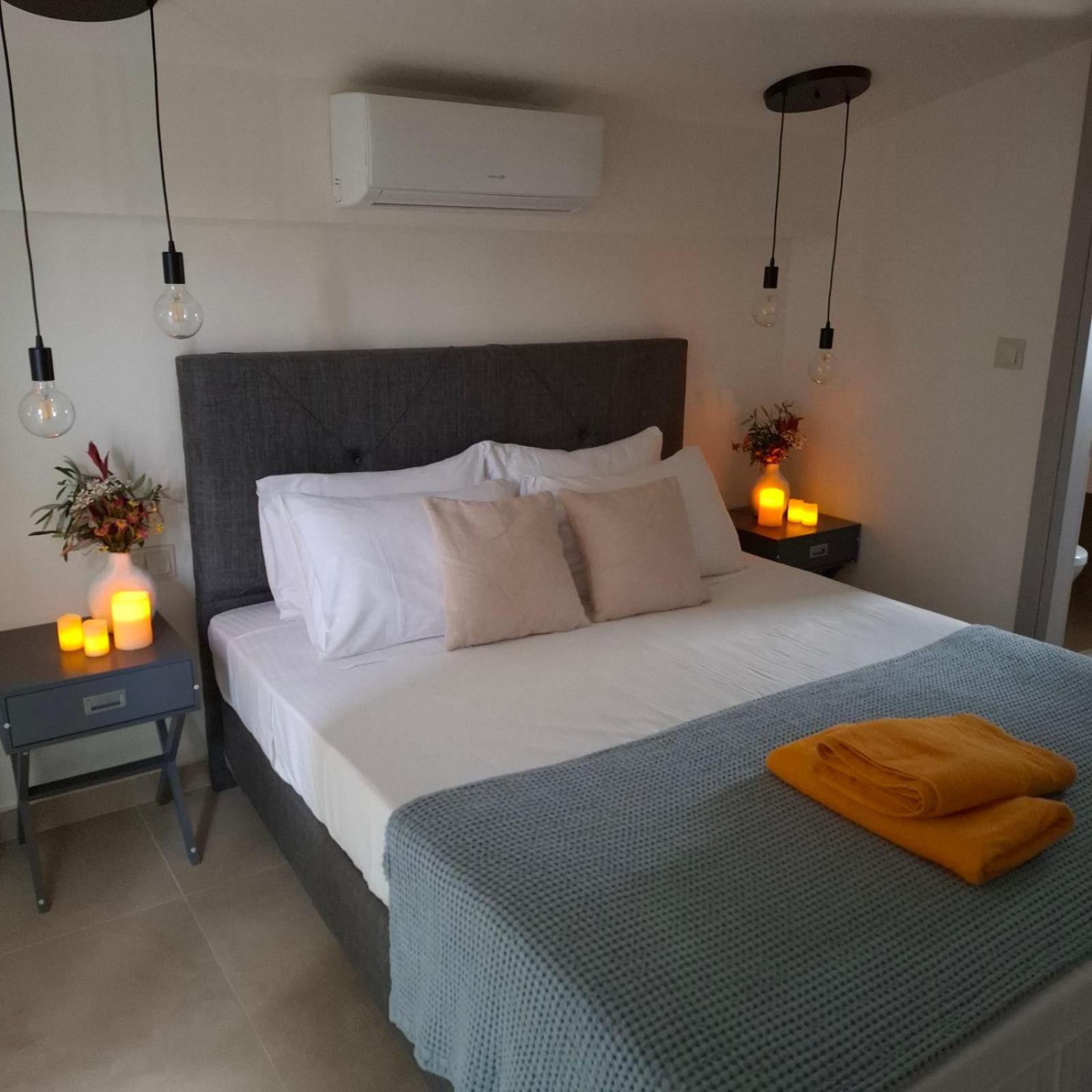 Villas Epta Karpi Complex Of 7 Luxury Villas Skriperon Exteriér fotografie